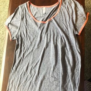 LuLaRoe Classic T
